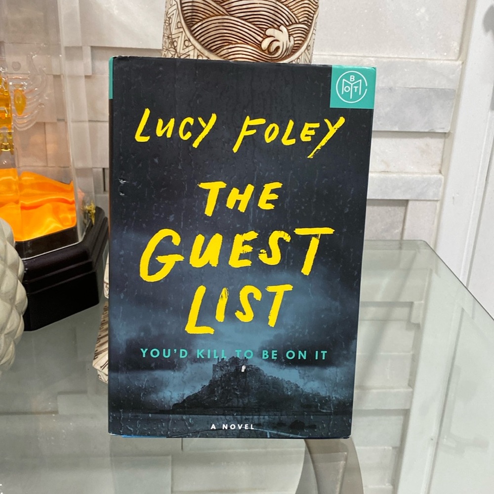 BOOK: The Guest List by Lucy Foley Hardcover Mystery Thriller 313 Pages